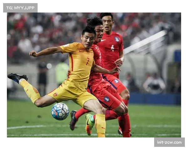 【2026年4月中超联赛·人物·动态武汉三镇锋线球员加练头球,旨在提升定位球进攻中的威胁 【2026年4月中超联赛·人物·动态武汉三镇锋线球员加练头球,旨在提升定位球进攻中的威胁